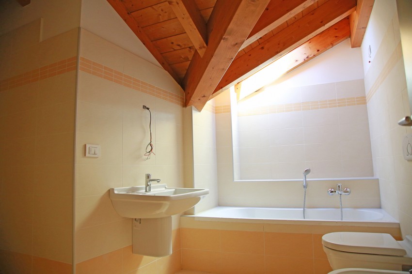 Images for Lenno